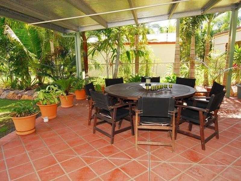 6 Shaw Street, West End QLD 4810