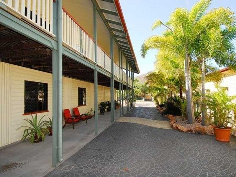 6 Shaw Street, West End QLD 4810