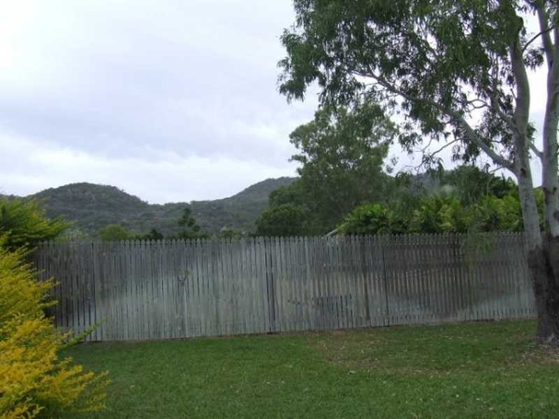 11 Bayside Court, Magnetic Island QLD 4819