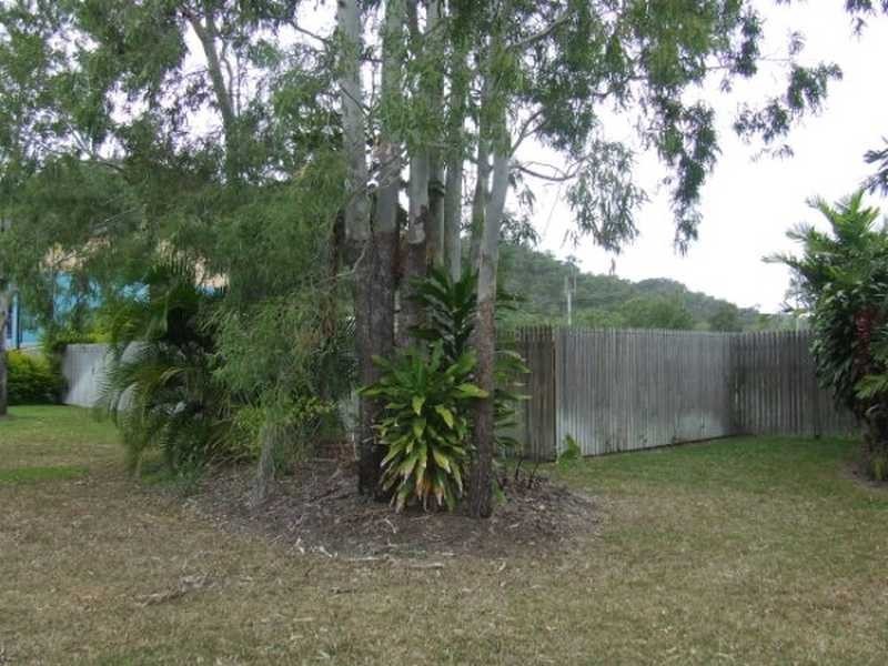 11 Bayside Court, Magnetic Island QLD 4819