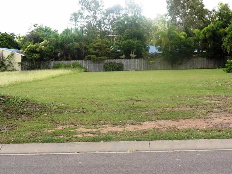 11 Bayside Court, Magnetic Island QLD 4819