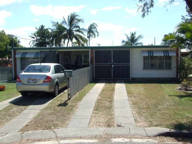 4 Turra Court, Mount Louisa QLD 4814