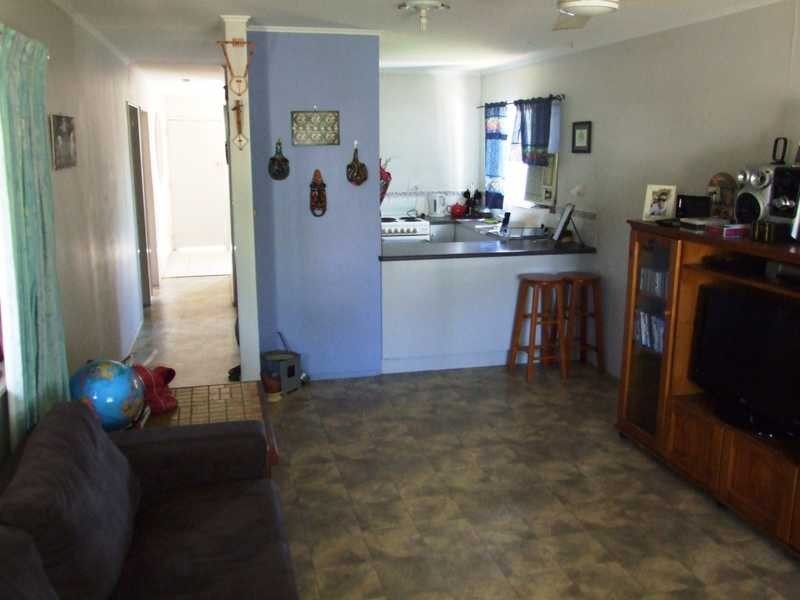 4 Turra Court, Mount Louisa QLD 4814