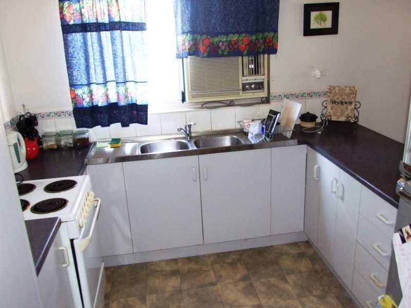 4 Turra Court, Mount Louisa QLD 4814