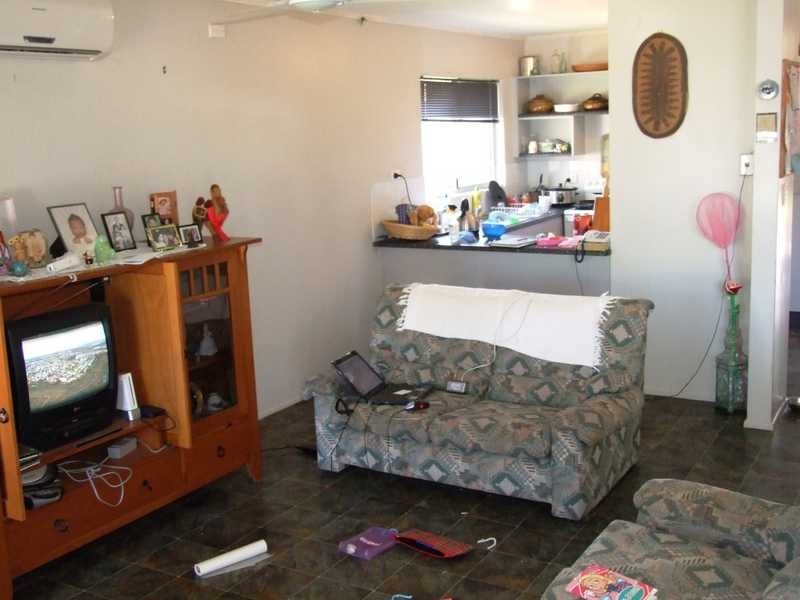 4 Turra Court, Mount Louisa QLD 4814