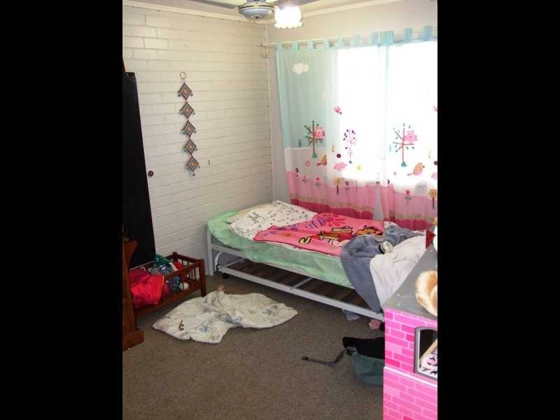 4 Turra Court, Mount Louisa QLD 4814