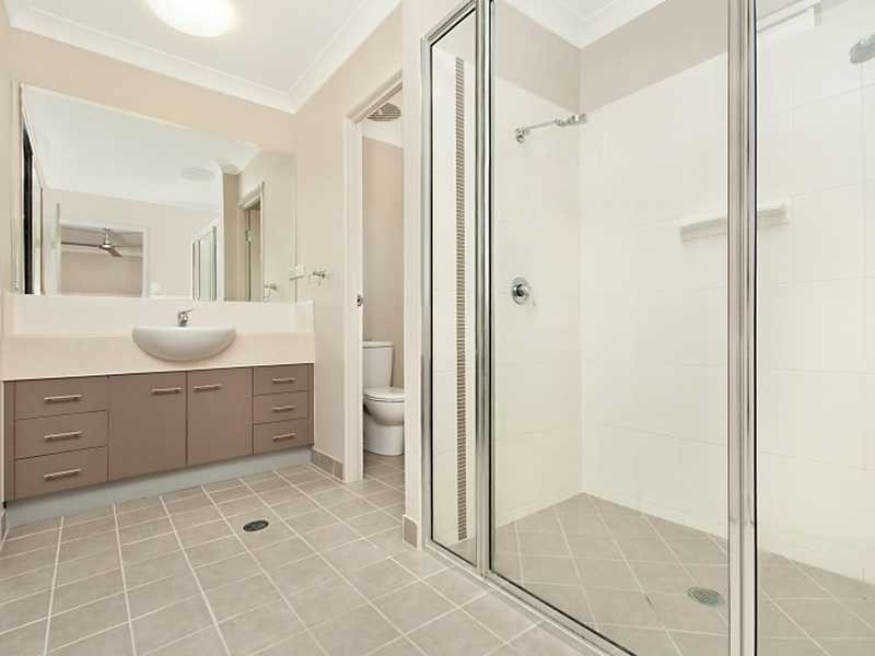 7 Helvellyn Street, Bushland Beach QLD 4818
