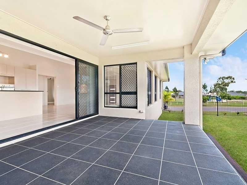 7 Helvellyn Street, Bushland Beach QLD 4818