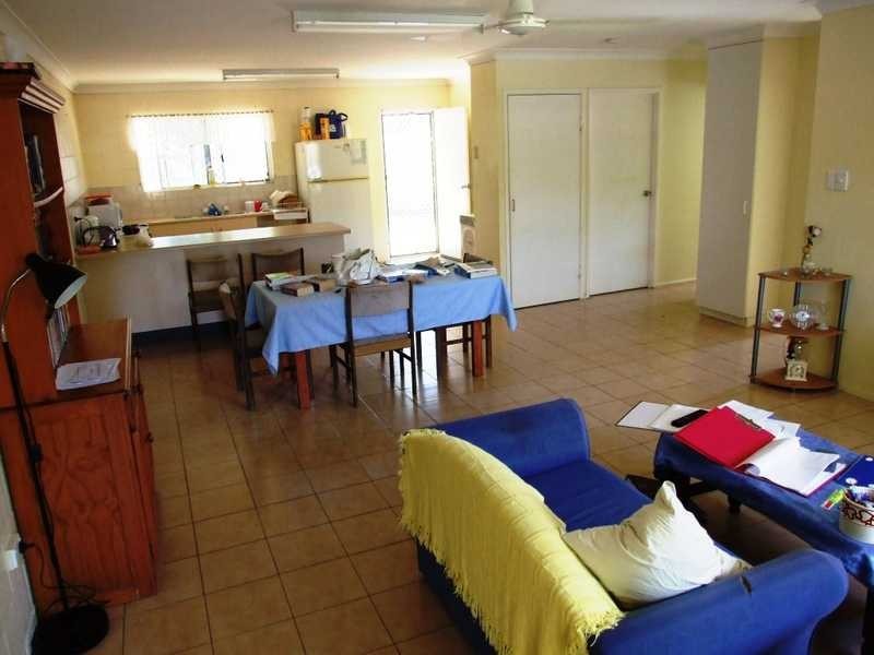 415 Pinnacle Drive, Rasmussen QLD 4815