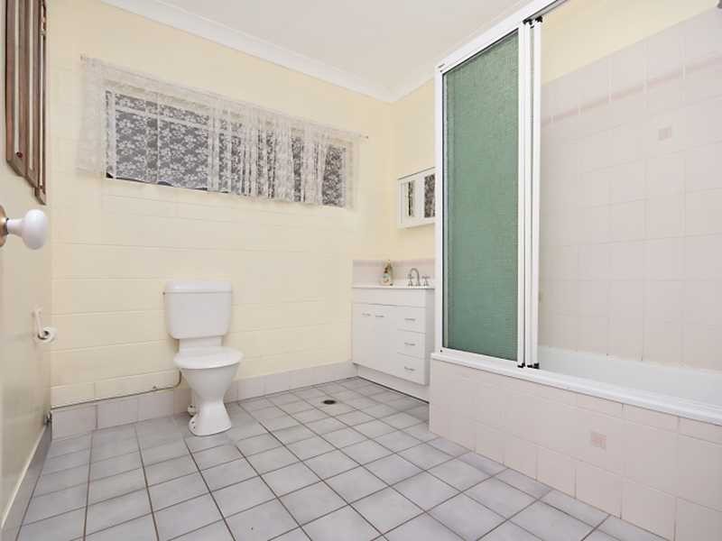 56 Dunlop Street, Kelso QLD 4815