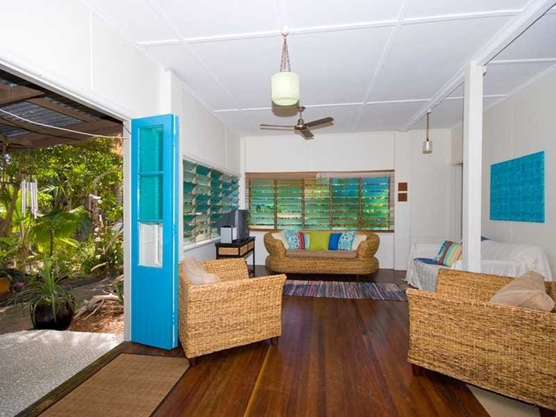 1 Barbarra Street, Magnetic Island QLD 4819