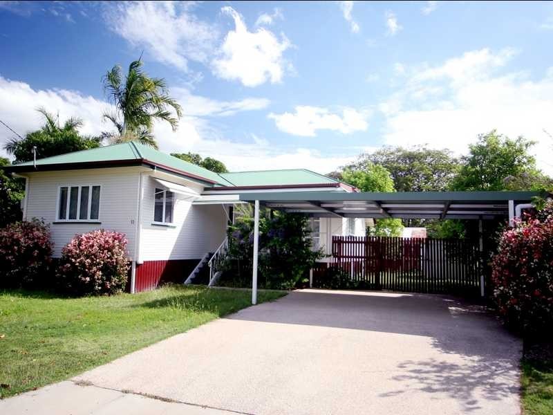 13 Halloran Street, Hermit Park QLD 4812