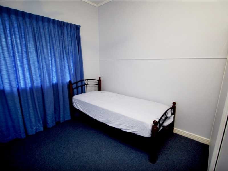 13 Halloran Street, Hermit Park QLD 4812