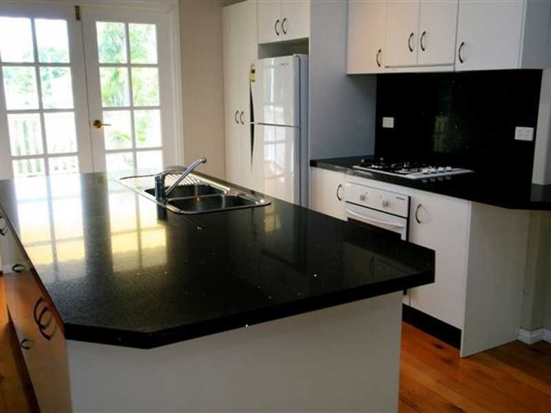 140 Queens Road, Hermit Park QLD 4812