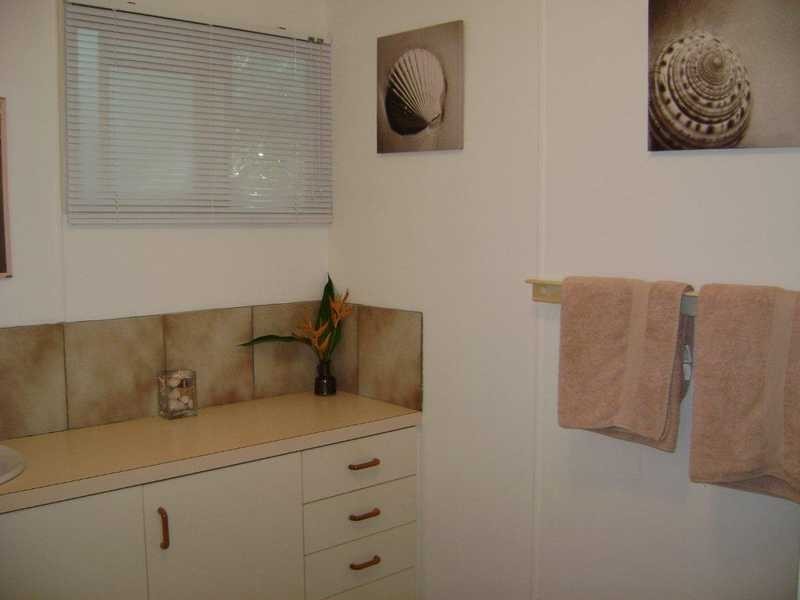 5 Robson Street, Magnetic Island QLD 4819