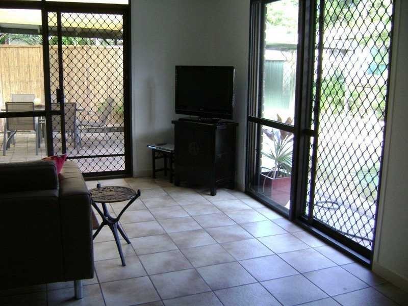 5 Robson Street, Magnetic Island QLD 4819