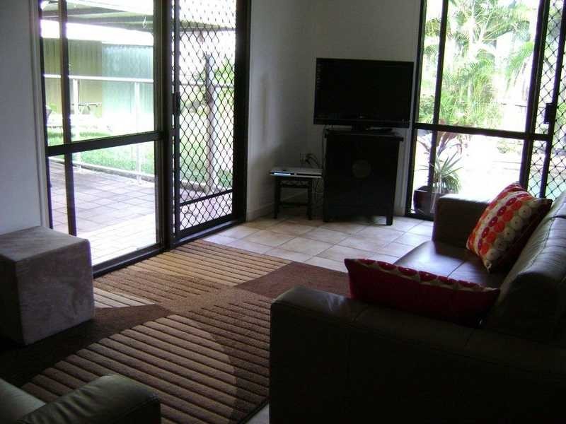 5 Robson Street, Magnetic Island QLD 4819