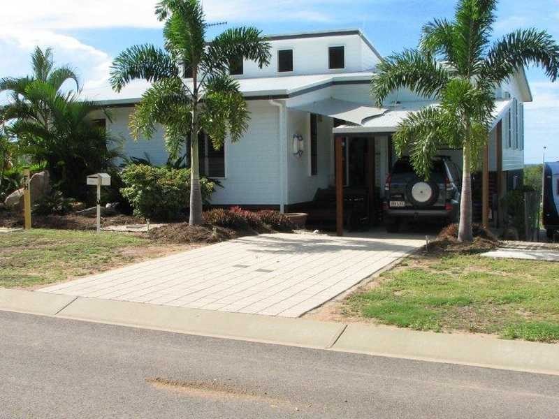 19 Wallaby Way, Magnetic Island QLD 4819