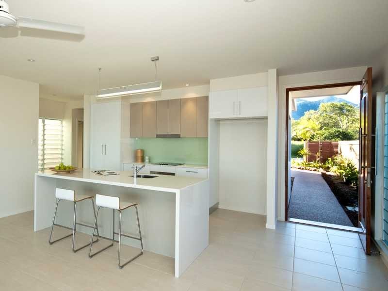 12 Terrace Place, Magnetic Island QLD 4819