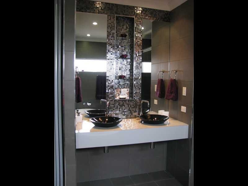 13 Balladonia Avenue, Mount Low QLD 4818