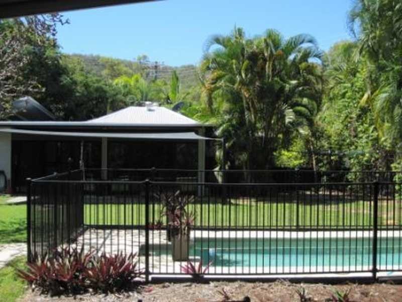 44 Barton Street, Magnetic Island QLD 4819