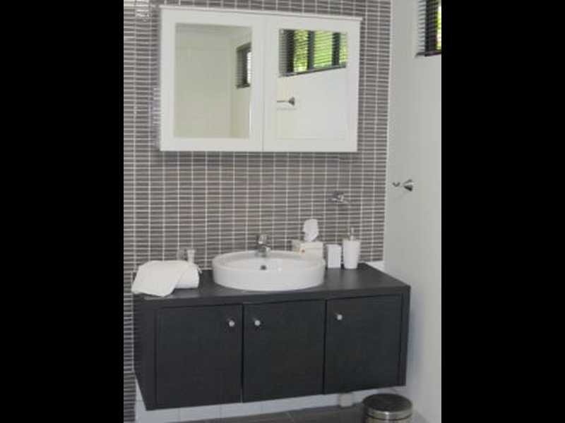 44 Barton Street, Magnetic Island QLD 4819