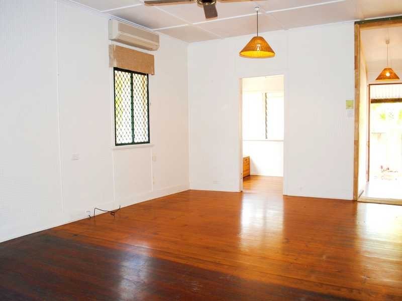 14 Margaret Street, West End QLD 4810