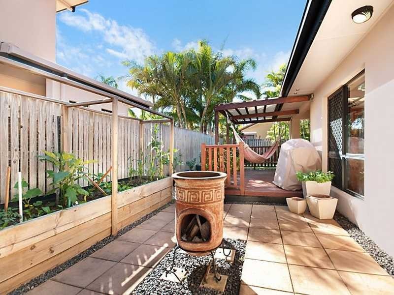 6 Robina Cl, Kirwan QLD 4817