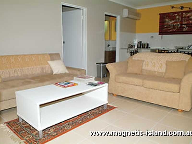 16 Yule Street, Magnetic Island QLD 4819