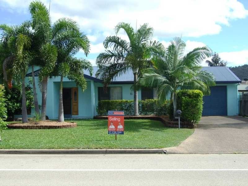 12 Greenwood Drive, Kirwan QLD 4817