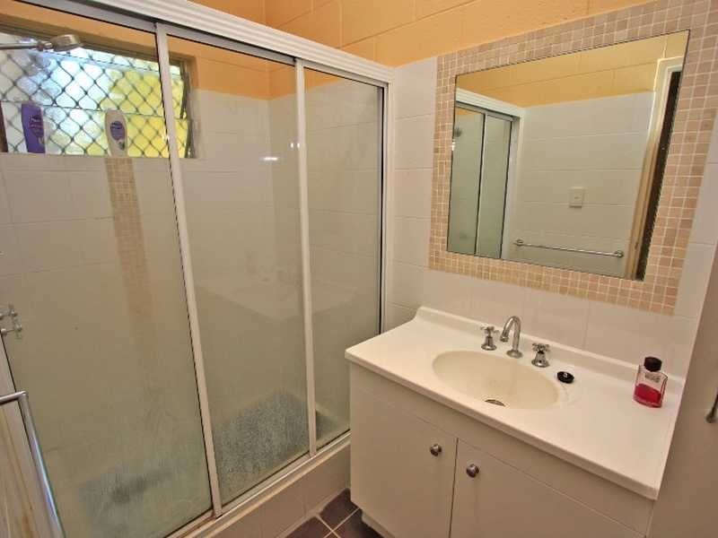 Unit 3/17 Crauford Street, West End QLD 4810