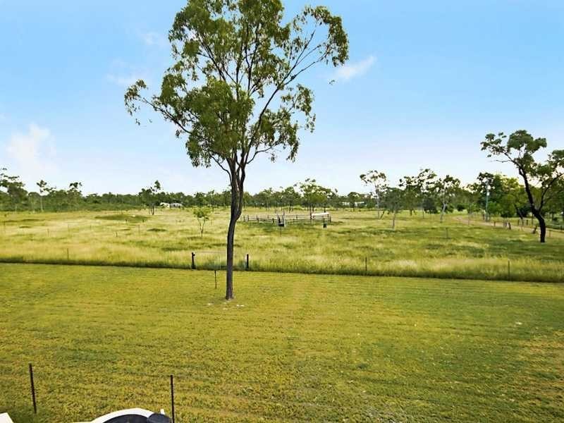 7 Holstein Place, Black River QLD 4818