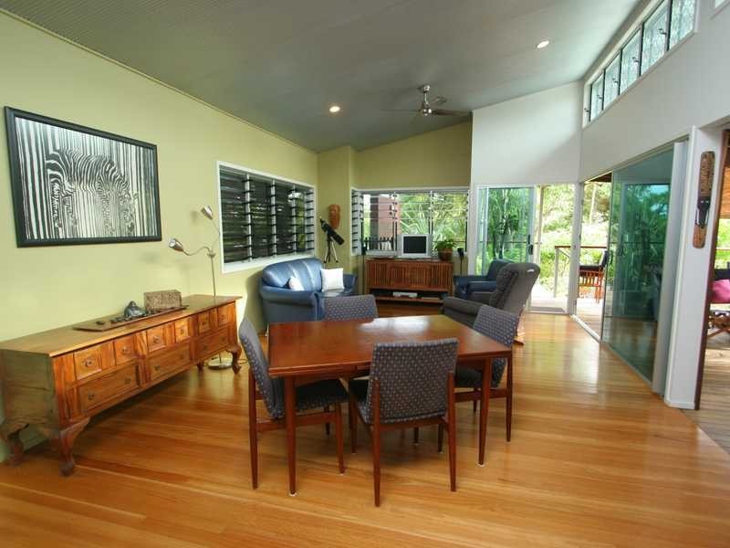 42 Waterivew Dr, Bushland Beach QLD 4818