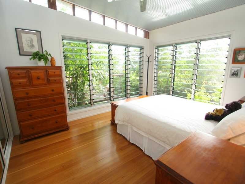 42 Waterivew Dr, Bushland Beach QLD 4818