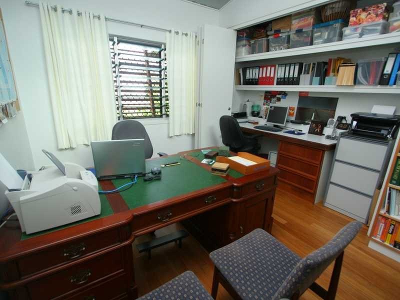 42 Waterivew Dr, Bushland Beach QLD 4818