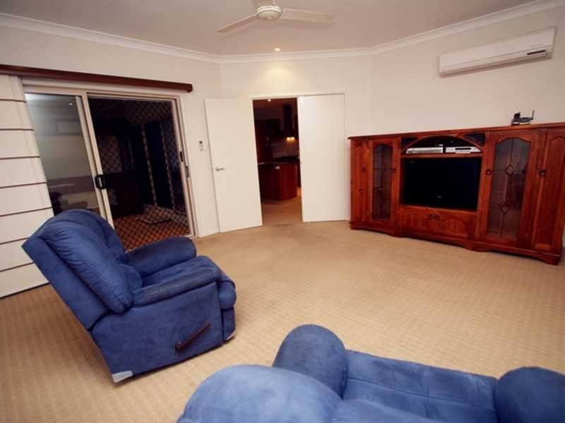 2 Treecreeper St, Bohle Plains QLD 4817