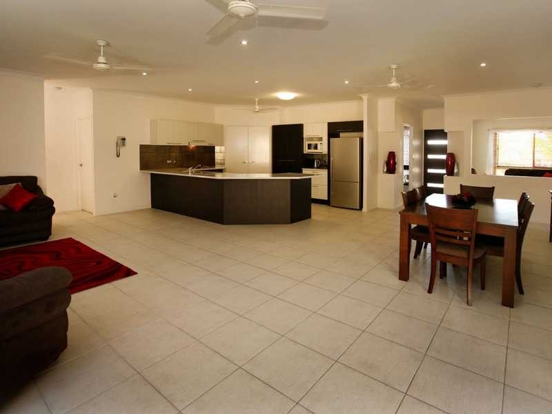 57 Timbury Way, Mount Louisa QLD 4814