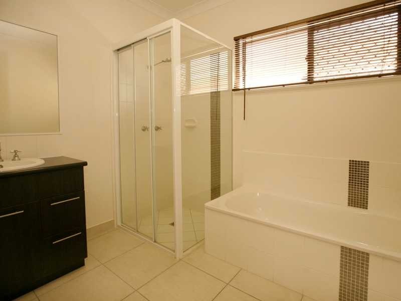 57 Timbury Way, Mount Louisa QLD 4814