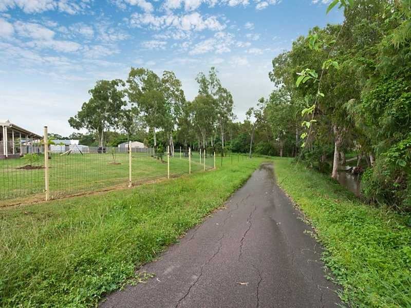 18 Brenton Circuit, Deeragun QLD 4818