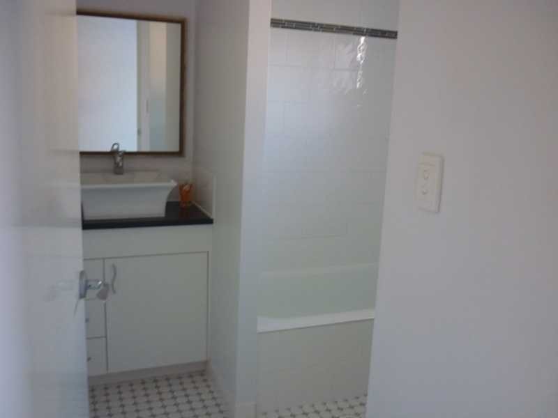 52 Brooks Street, Railway Estate QLD 4810