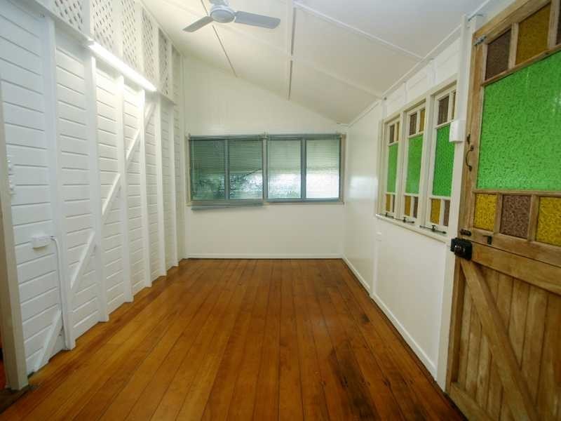 15 Harold Street, West End QLD 4810