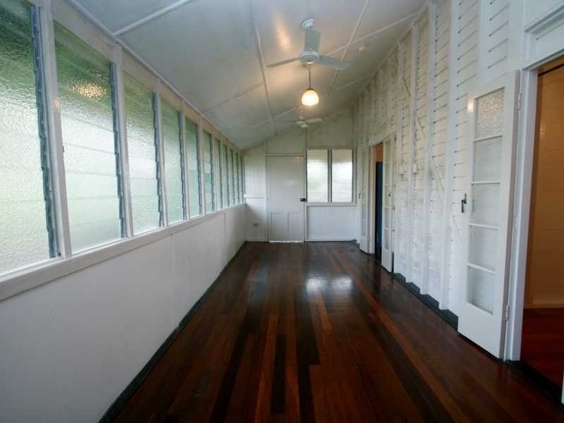 15 Harold Street, West End QLD 4810