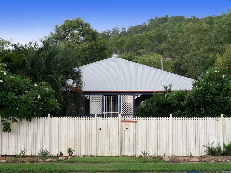 15 Harold Street, West End QLD 4810