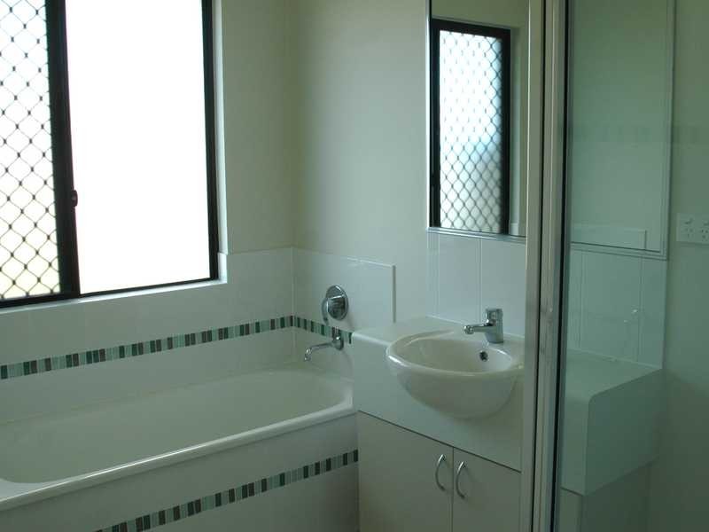 35 Limerick Way, Burdell QLD 4818