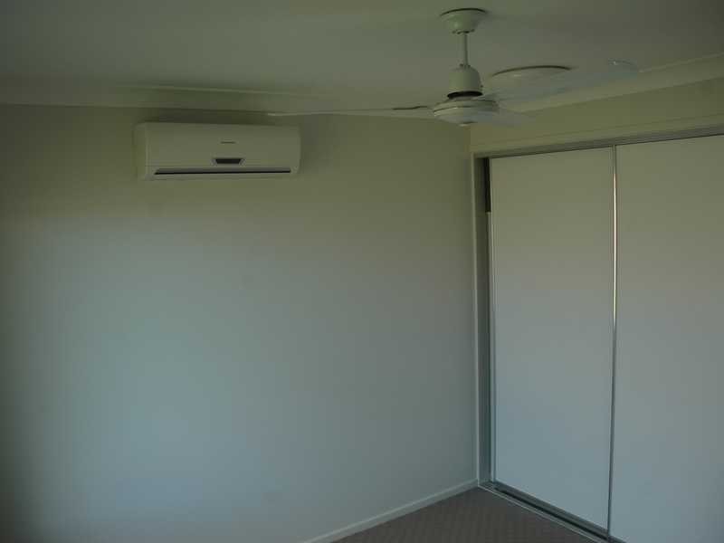 35 Limerick Way, Mount Low QLD 4818