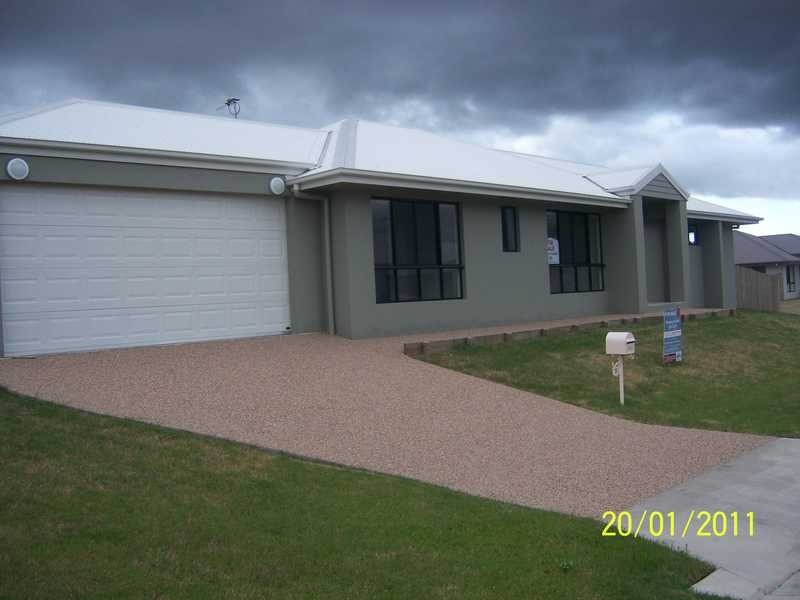 35 Limerick Way, Mount Low QLD 4818