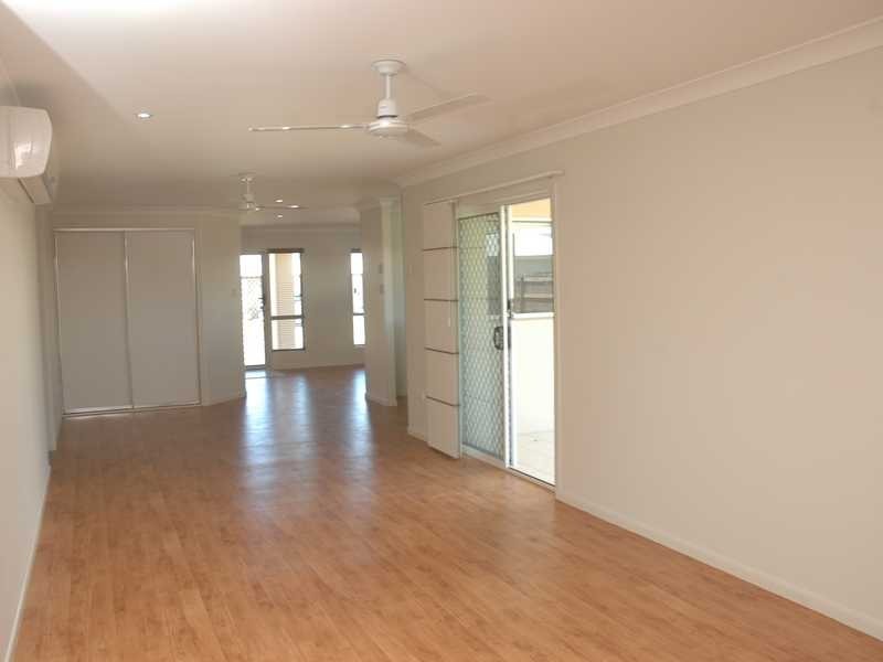 22 Lashmar Cres, Deeragun QLD 4818