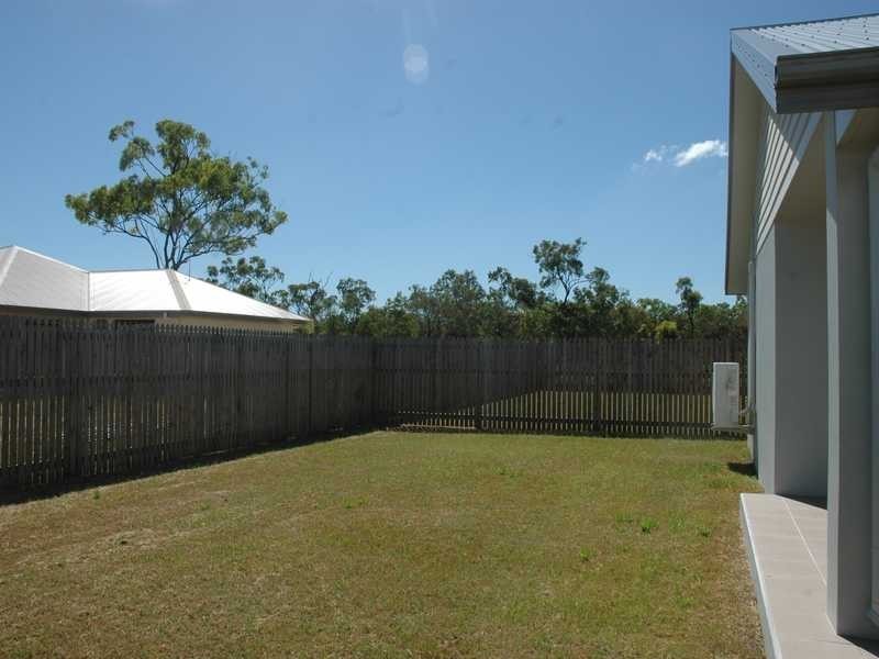14 Mt Jagged Street, Deeragun QLD 4818
