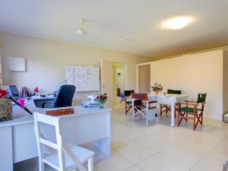 38 Ralston Street, West End QLD 4810