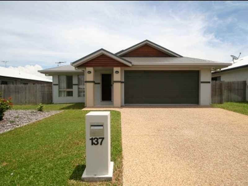 137 Daintree Drive, Bushland Beach QLD 4818